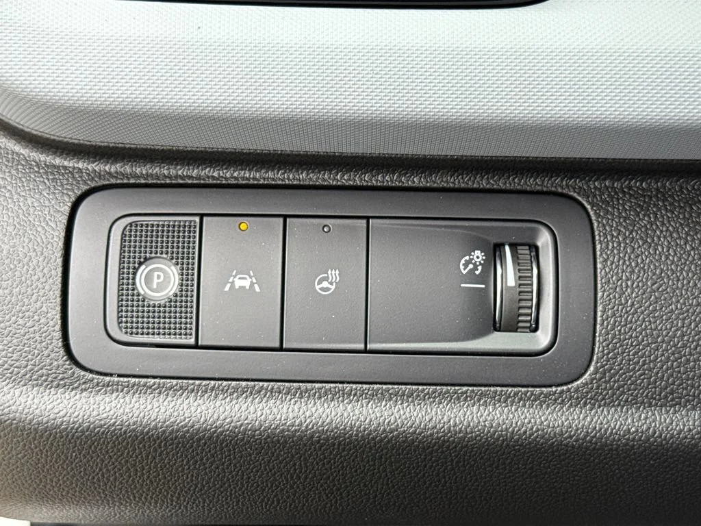 2027 Chevrolet Bolt LT - Photo 17