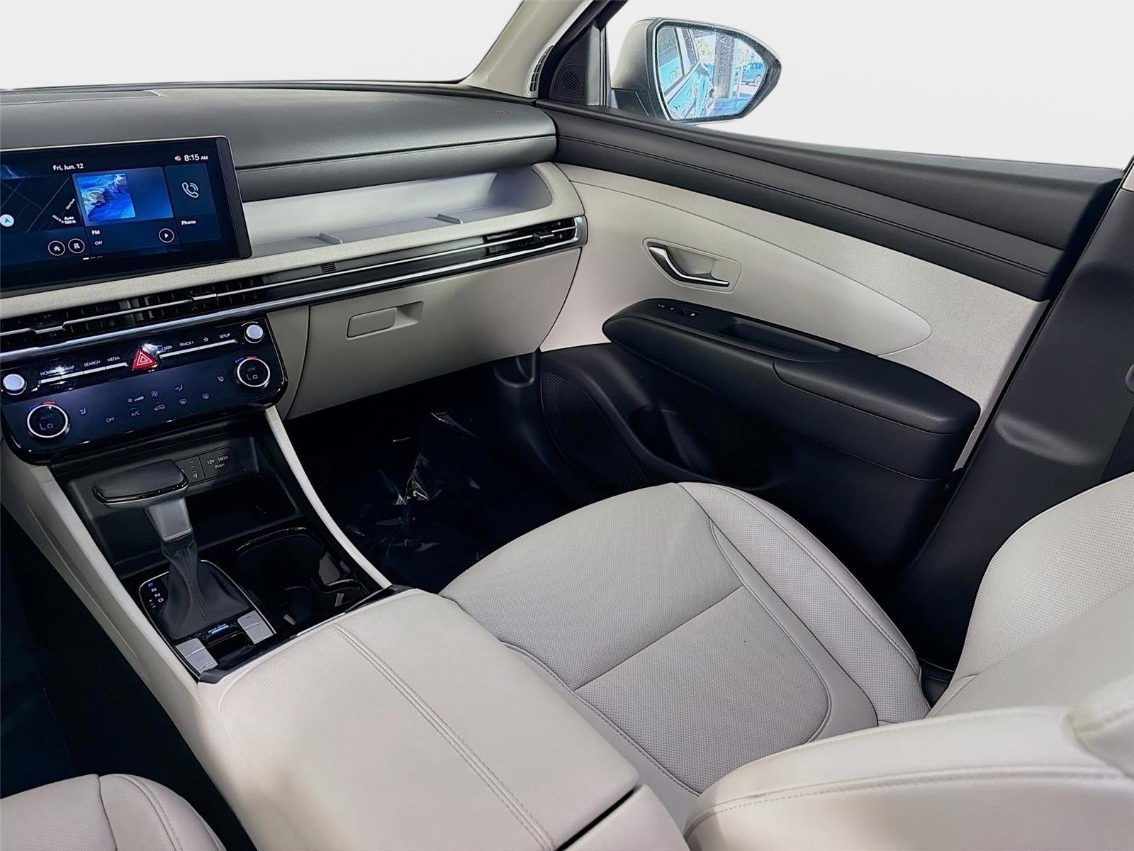 Used 2025 Phantom Black Hyundai SEL Convenience image 25