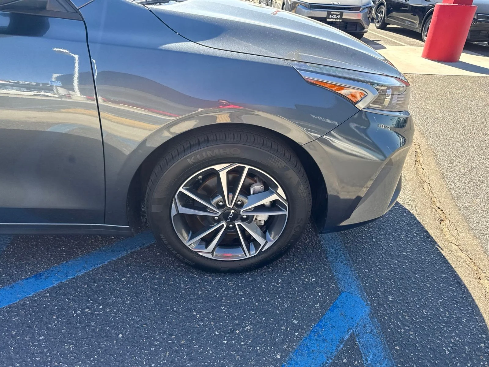 Used 2023 Gravity Gray Kia LXS image 22