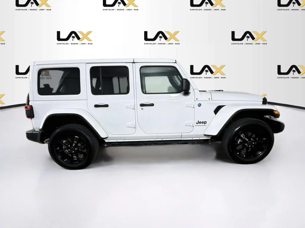 Used 2025 White Jeep Sahara 4xe image 8