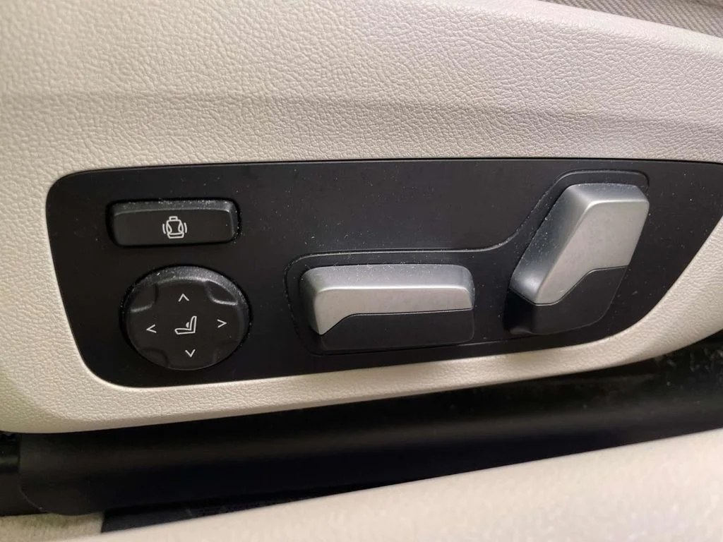 Certified Used 2022 Blue BMW 840i image 13