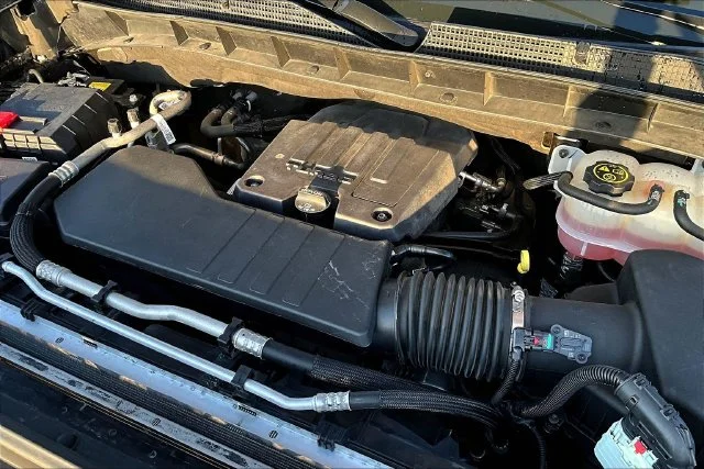 Used 2022 Black GMC Elevation image 31