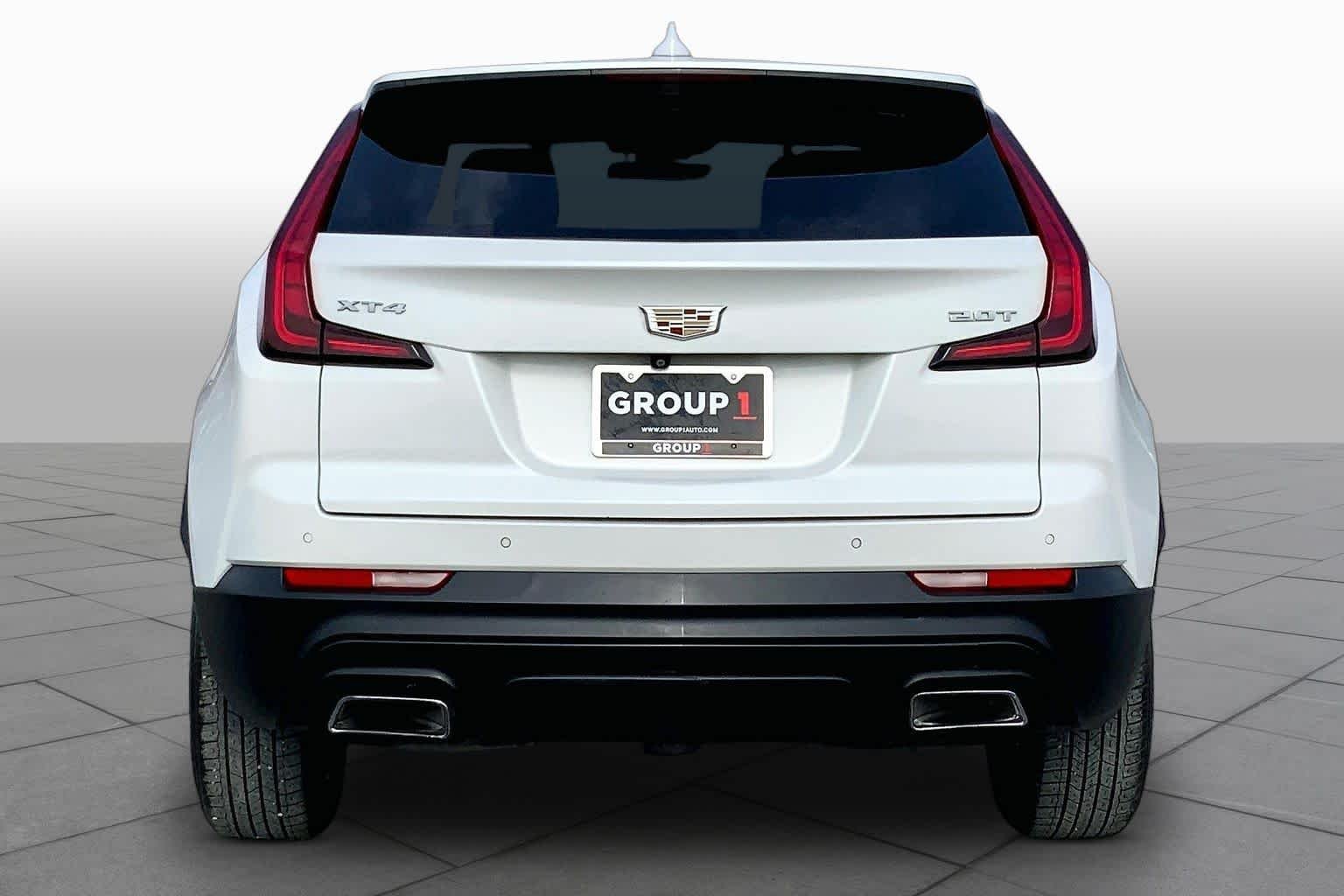 Used 2019 Crystal White Tricoat Cadillac FWD Luxury image 8