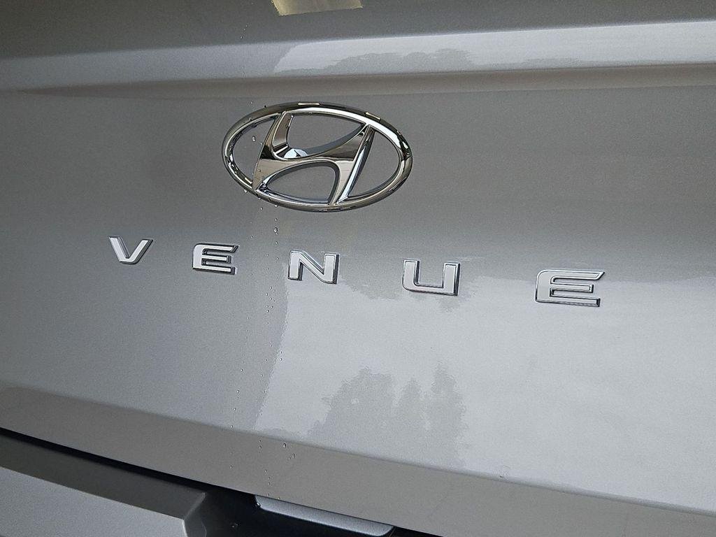 New 2026 Silver Hyundai SEL image 26