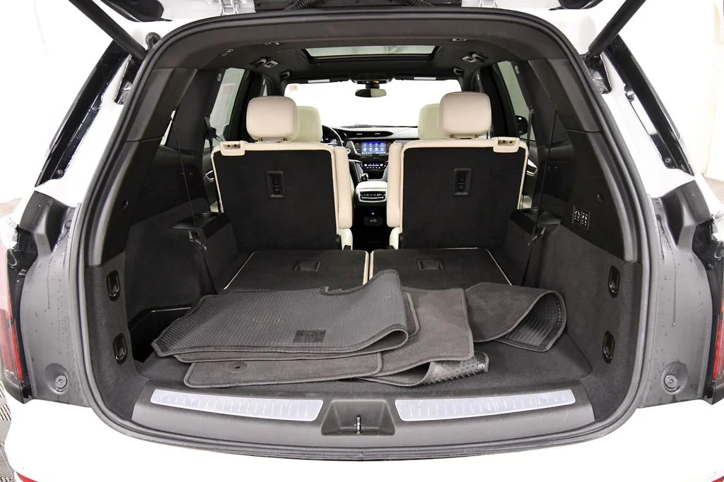Used 2023 White Cadillac Sport image 7