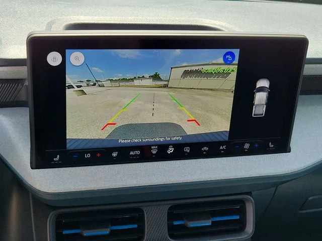 Used 2025 Gray Ford XLT image 25