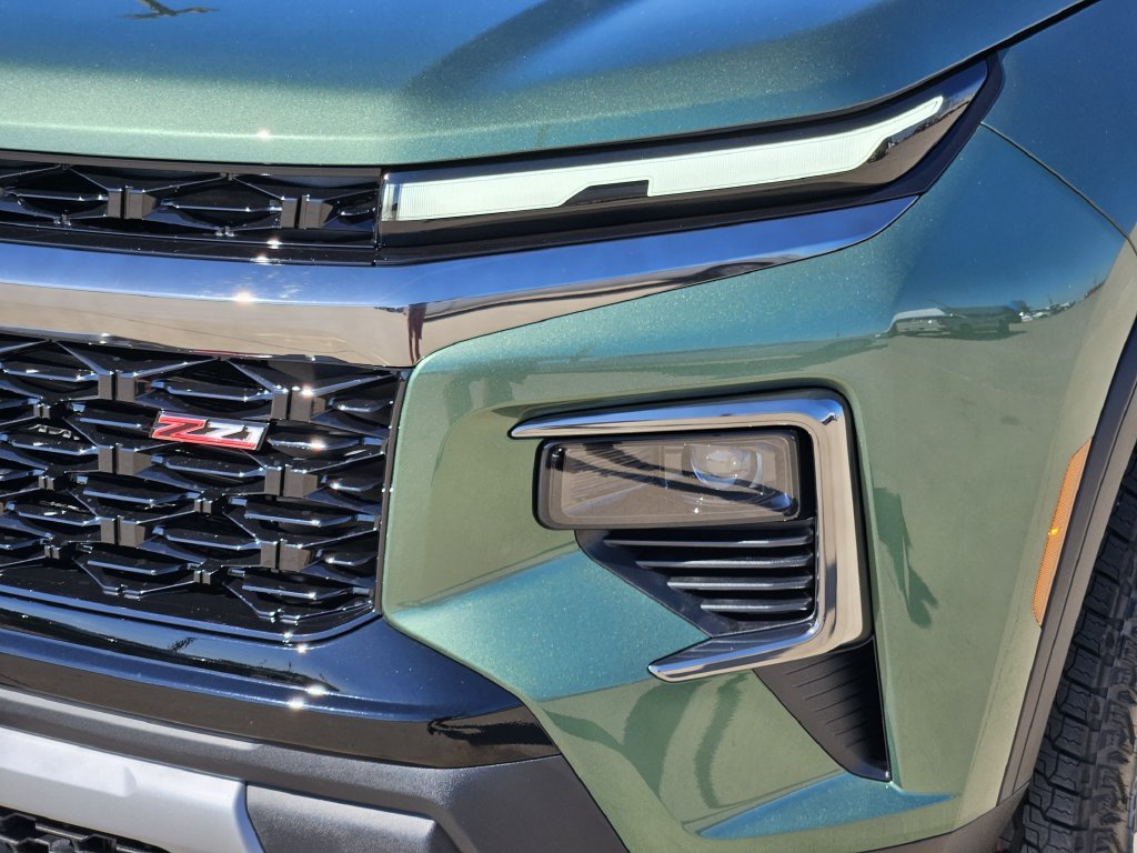2027 Chevrolet Traverse Z71 - Photo 9