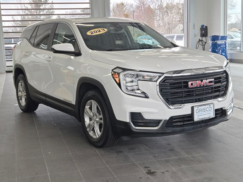 2023 GMC Terrain SLE - Photo 25