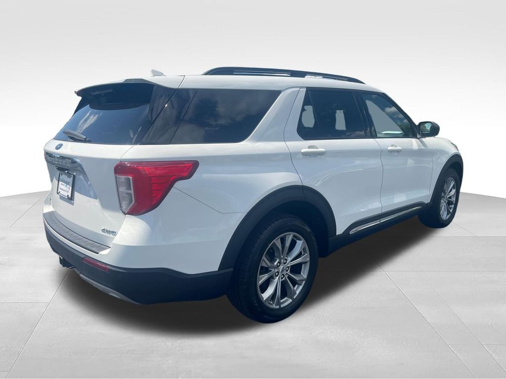 Used 2023 White Ford XLT image 5