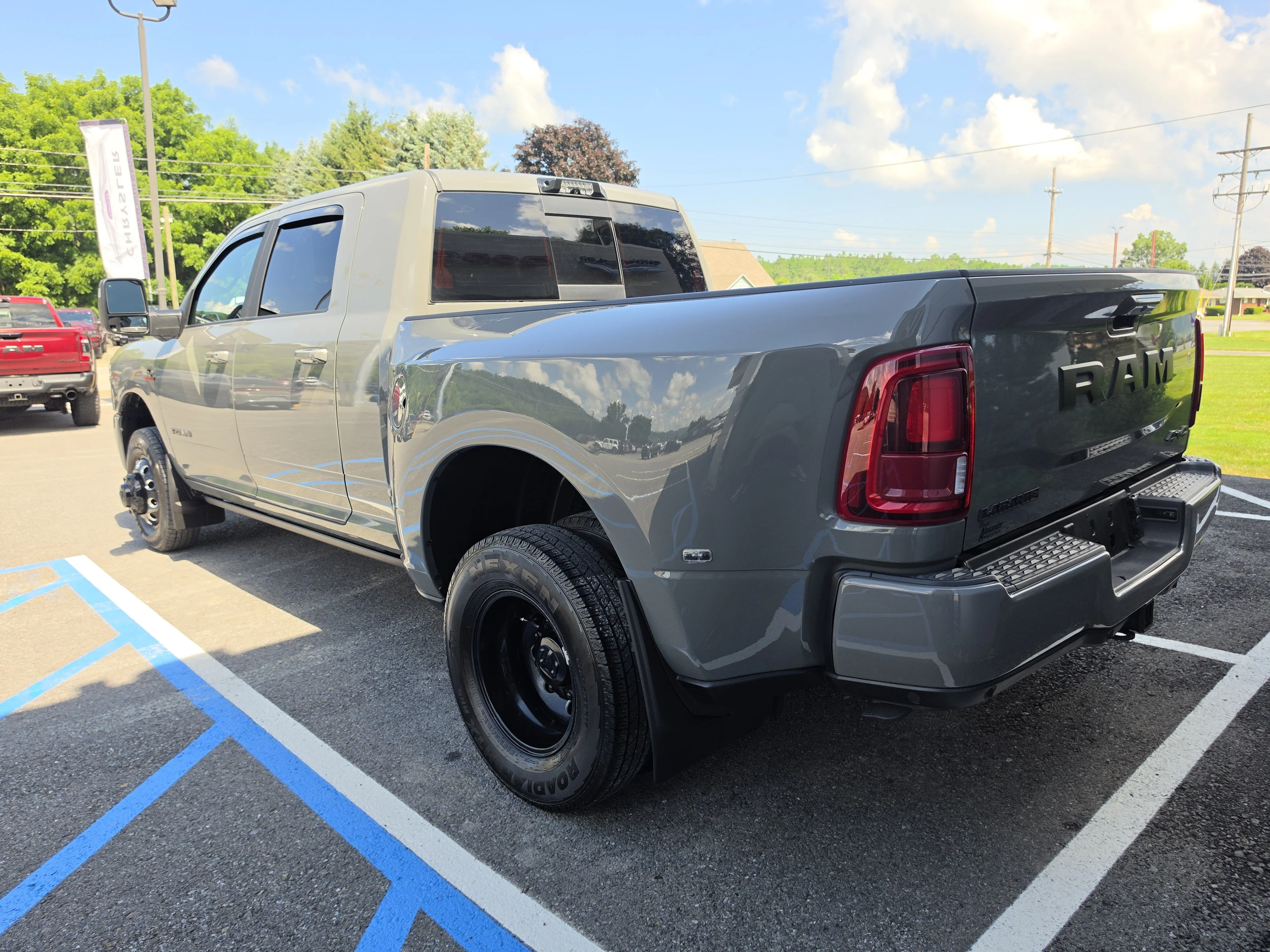 Used 2026 Ceramic Gray Clearcoat Ram Laramie image 6