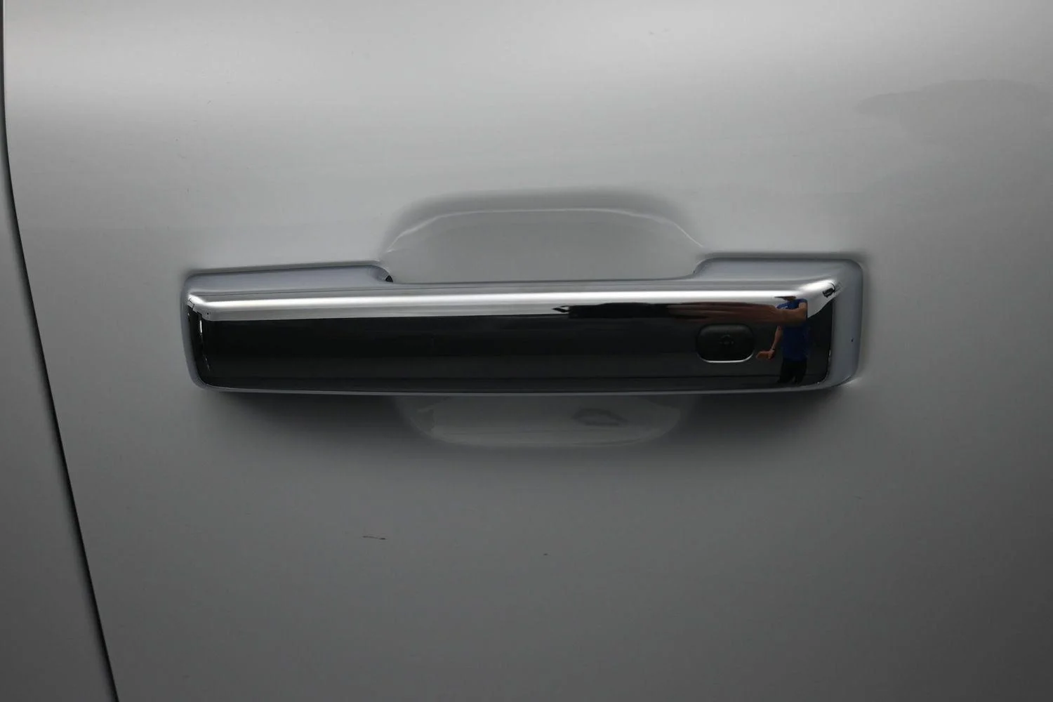 Used 2025 Oxford White Ford LARIAT image 8