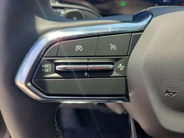 New 2026 Slate Gray Metallic Chevrolet LT - Standard Range image 26