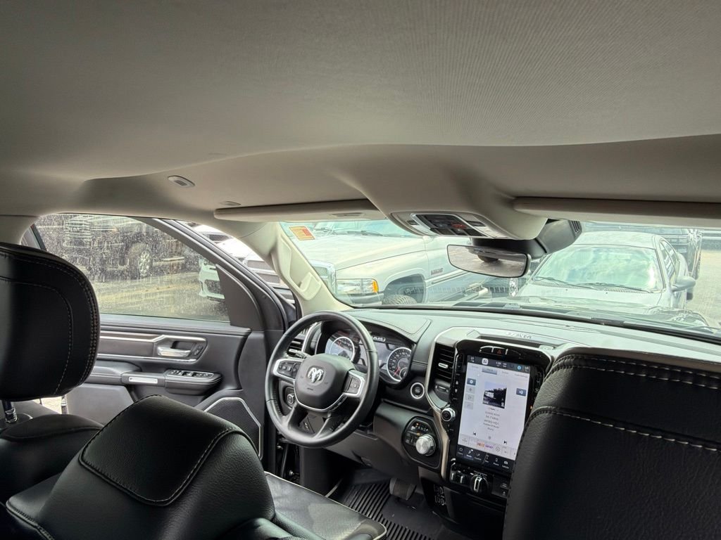 Used 2022 Black Ram Laramie image 32