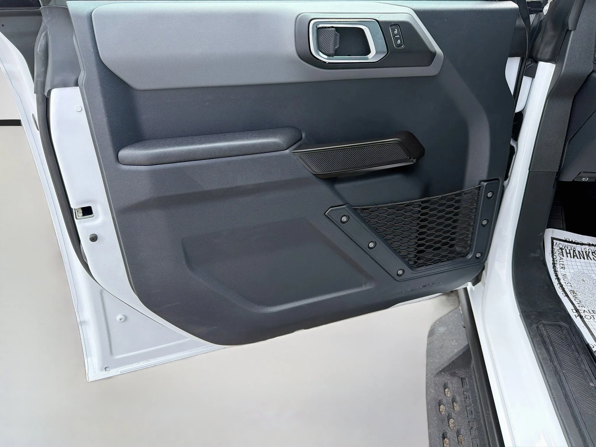 Used 2024 Oxford White Ford Black Diamond image 21
