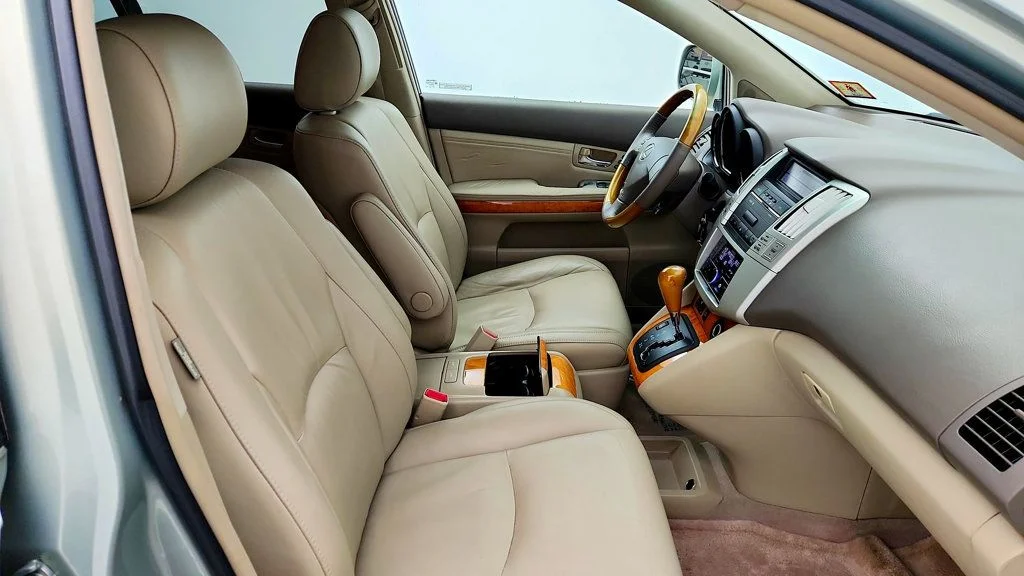 Used 2007 Bamboo Pearl Lexus AWD 4dr w/ Premium Plus Package & Heated Front Seats image 23