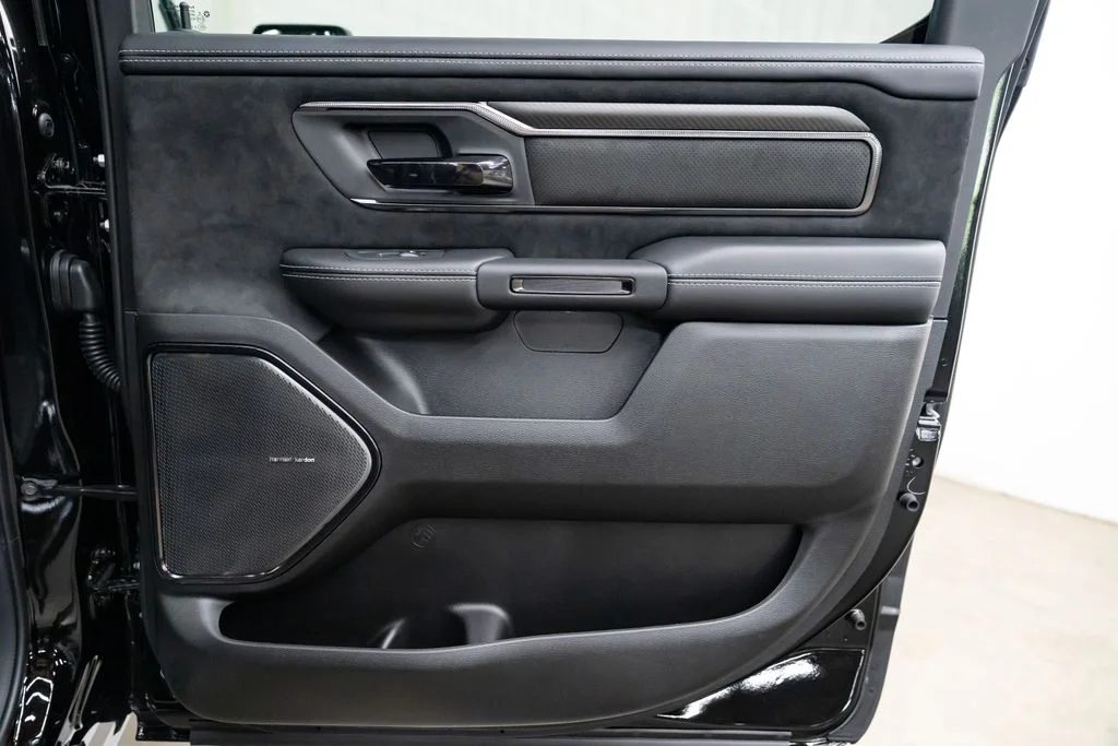 New 2026 Diamond Black Crystal Pearl-Coat Exterior Paint RAM RHO image 34
