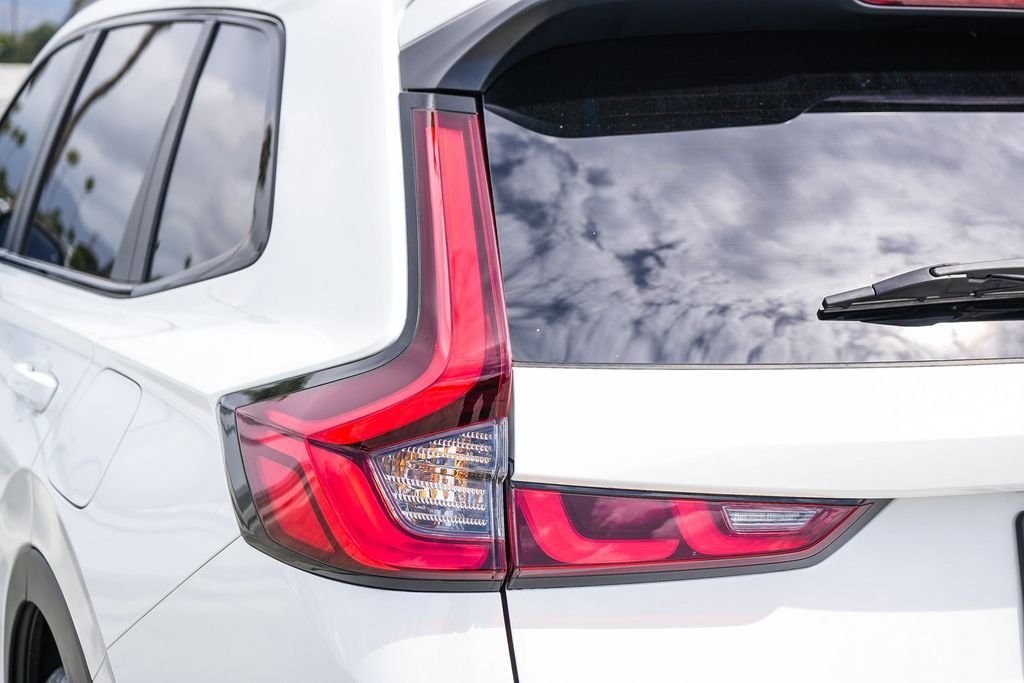 Used 2026 Platinum White Pearl Honda Sport-L image 10