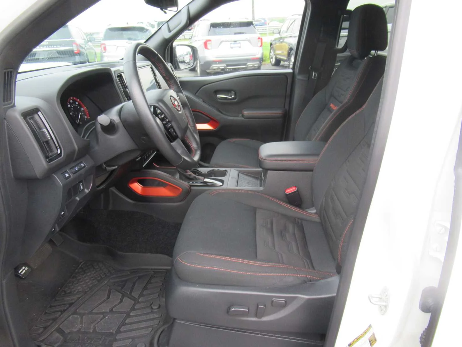 Used 2025 Glacier White Nissan PRO-4X image 25