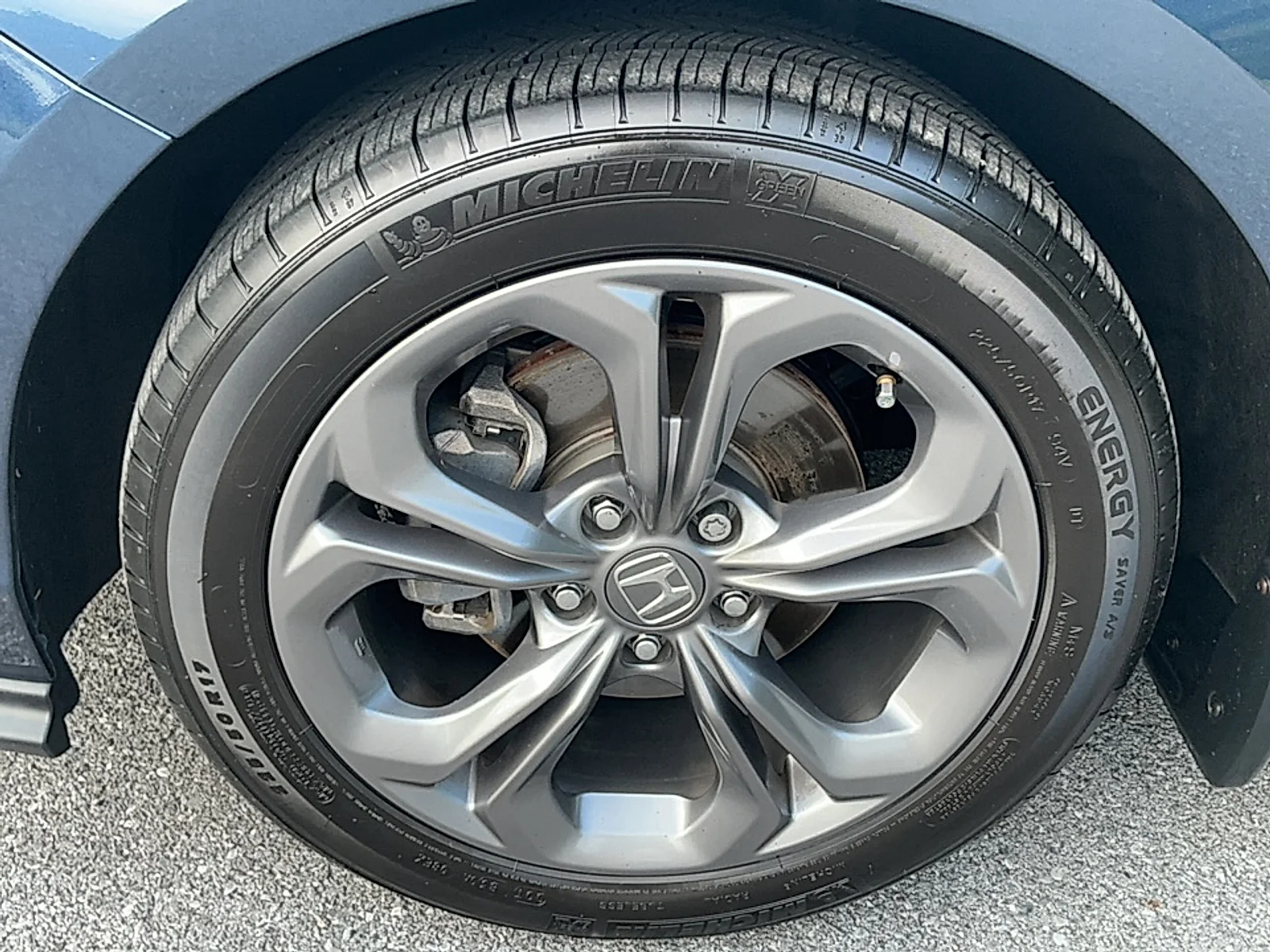 Used 2024 Canyon River Blue Metallic Honda EX image 5