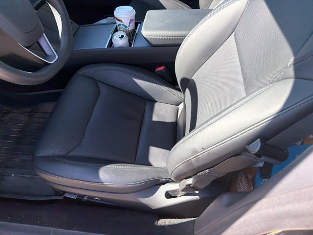 Used 2025  Tesla Long Range image 6