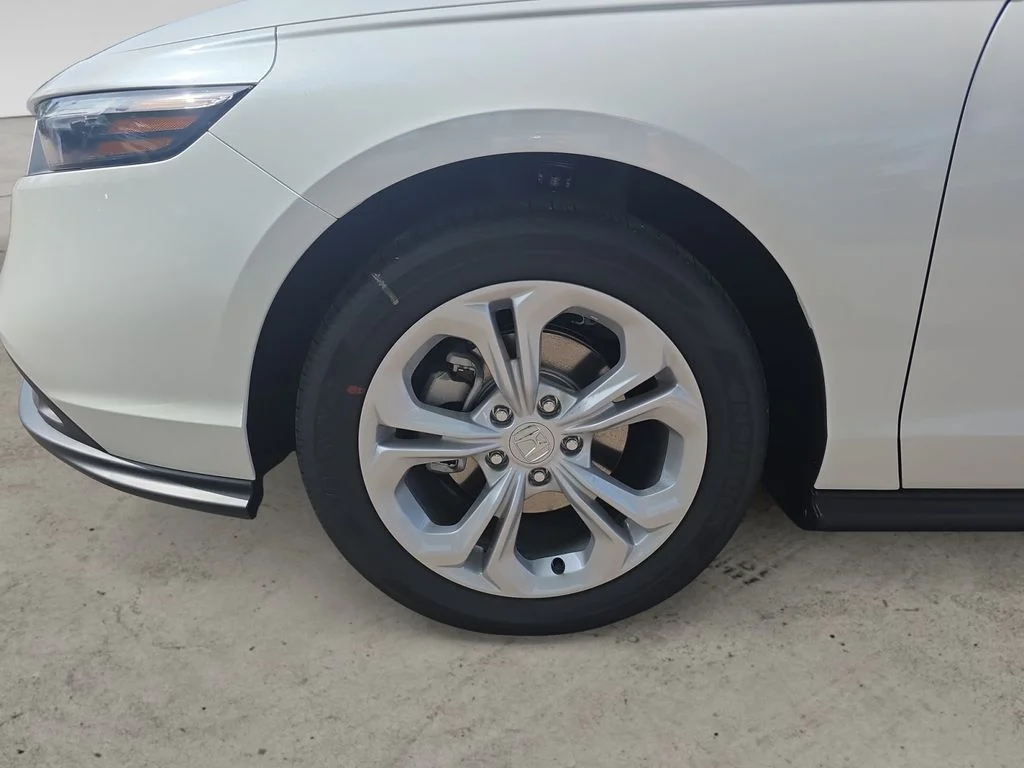 2026 Honda Accord LX - Photo 14