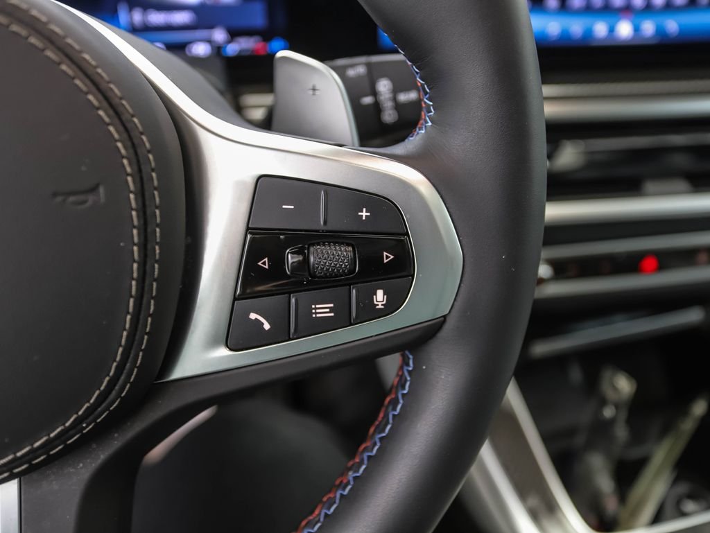 Used 2026 Blue Metallic BMW M60i image 13