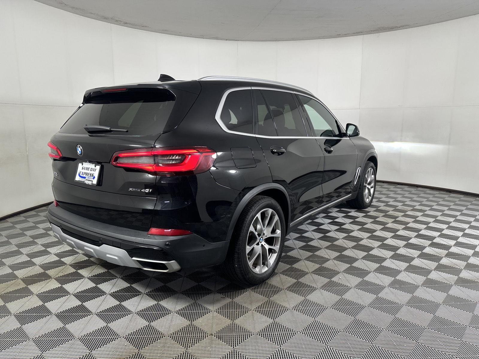 Used 2020 Jet Black BMW xDrive40i image 13