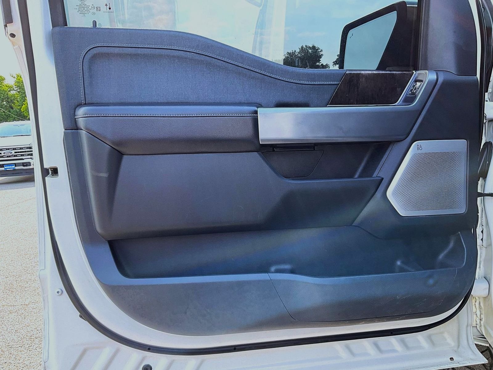 Used 2021 White Ford Lariat image 11