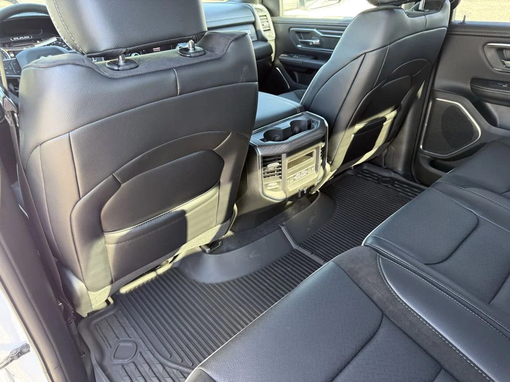2026 RAM 1500 Laramie - Photo 31
