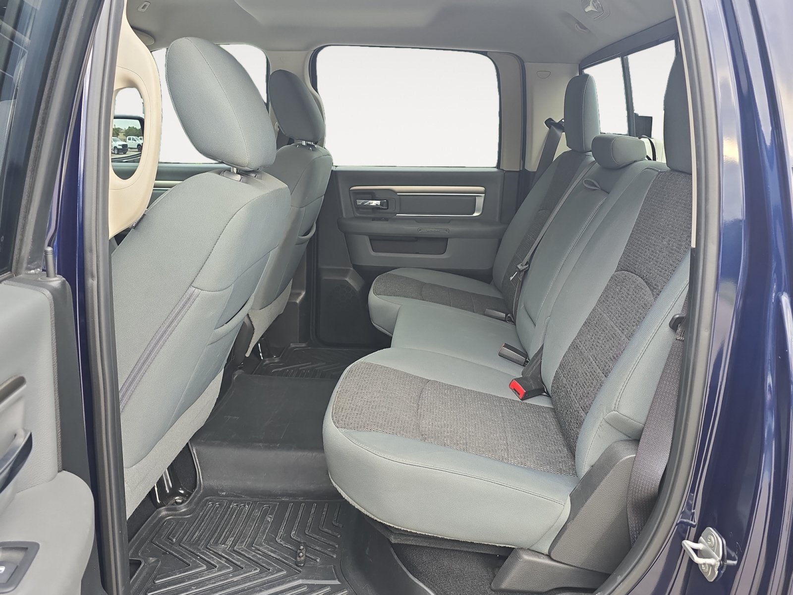 Used 2019 True Blue Pearlcoat Ram Lone Star image 21