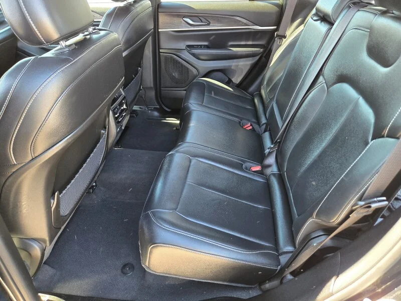 Used 2024 Black Jeep Limited image 9