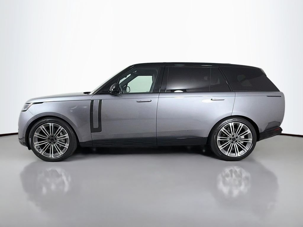 New 2026 Eiger Grey Land Rover SE image 8