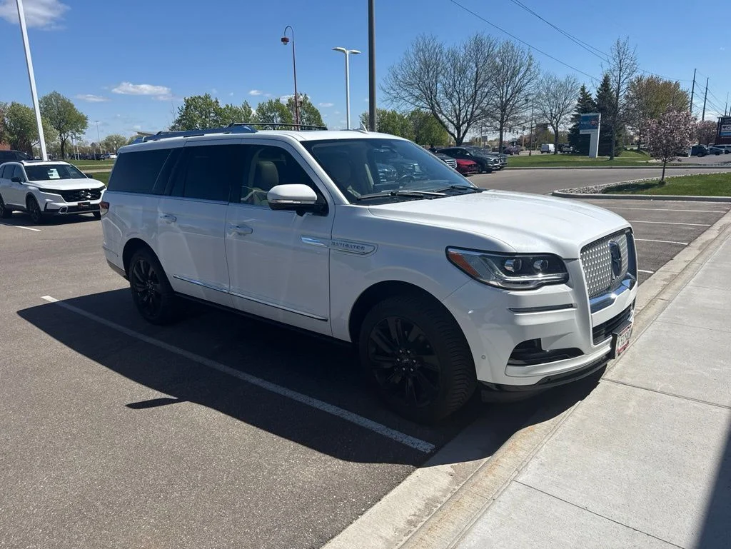 2023 Lincoln Navigator Reserve L 4WD's photo