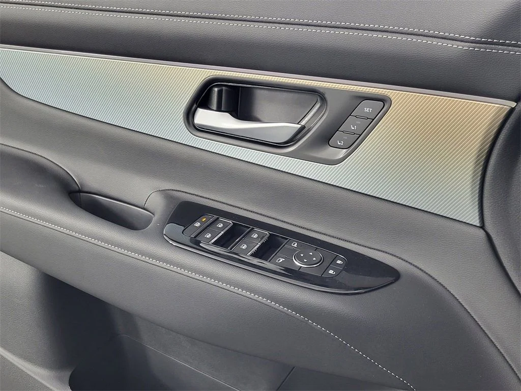 2025 Nissan Murano SL - Photo 13