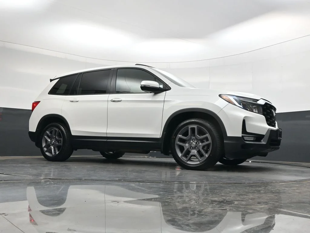 Used 2022  Honda EX-L image 30