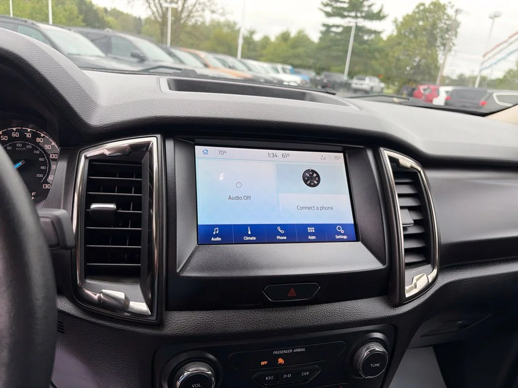 Used 2022 Green Ford XLT image 31