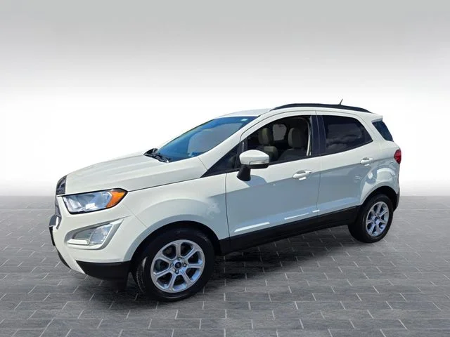 Used 2020 White Ford SE image 3