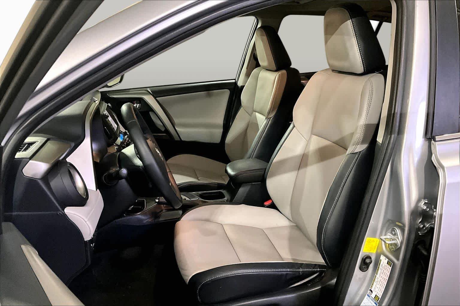 Used 2017 Silver Sky Metallic Toyota Platinum image 8
