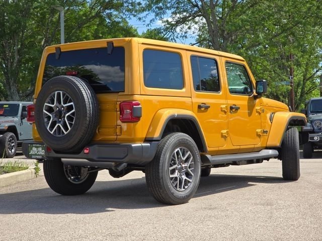 New 2026 Goldilocks Exterior Paint Jeep Sahara image 30