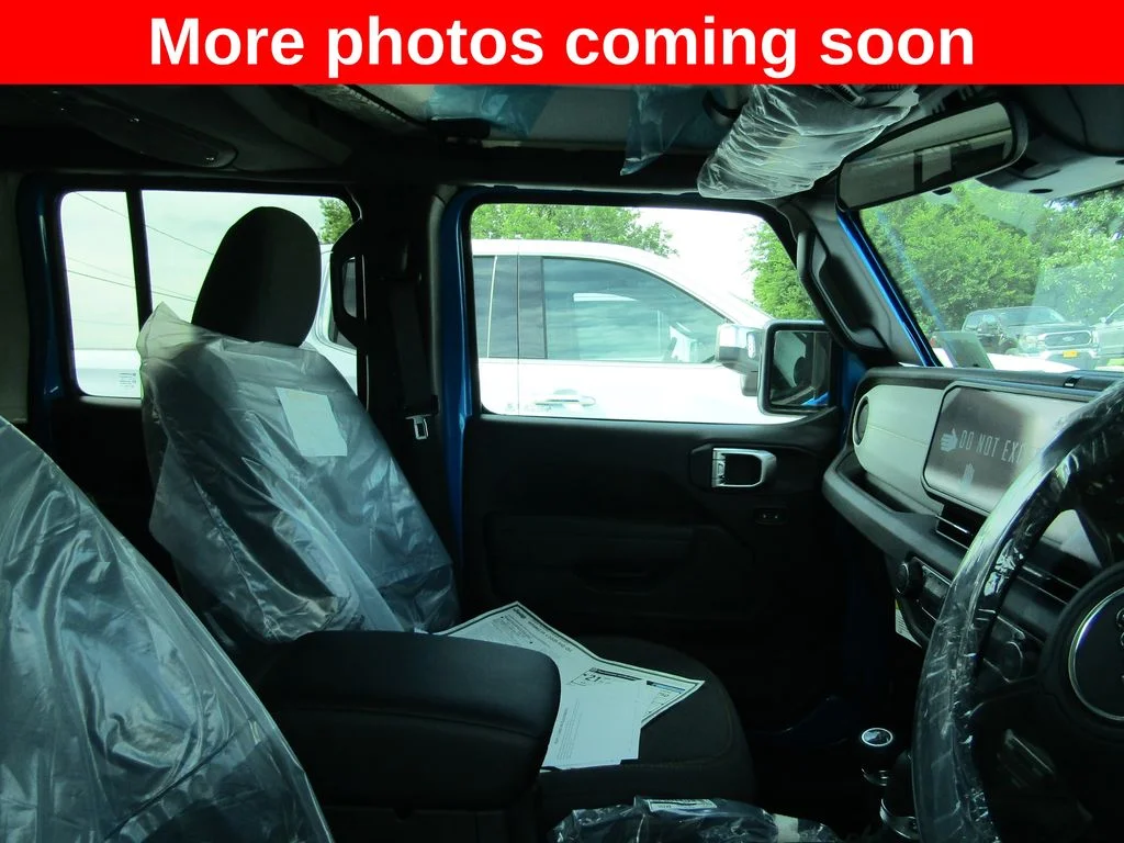 New 2026 hydro blue pearlcoat Jeep Sport RHD image 11