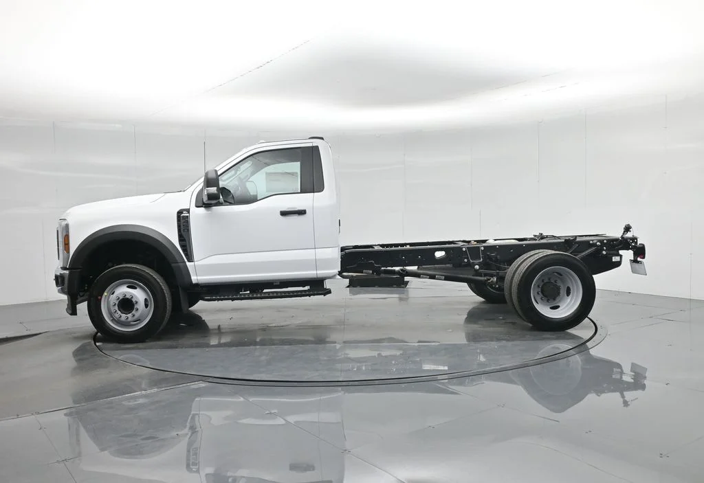 New 2026 Oxford White Ford XL image 19