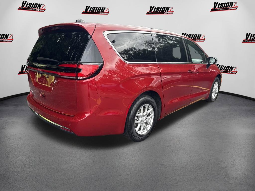 Used 2026 Red Chrysler Select image 5