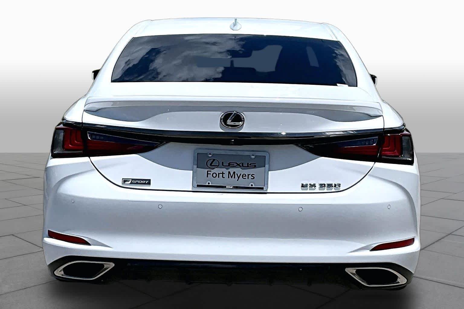 Used 2019 Ultra White Lexus F SPORT image 5