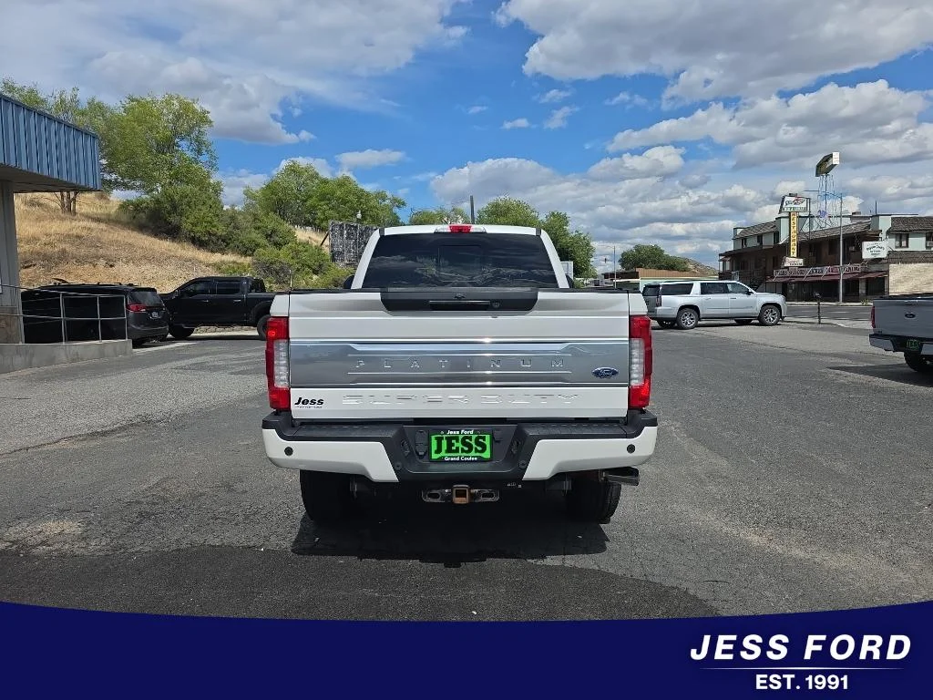 Used 2018 White Ford Platinum image 4
