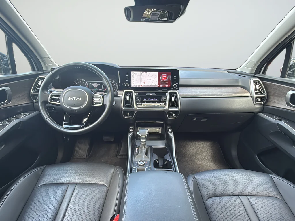 Used 2023 White Kia X-Line EX image 9