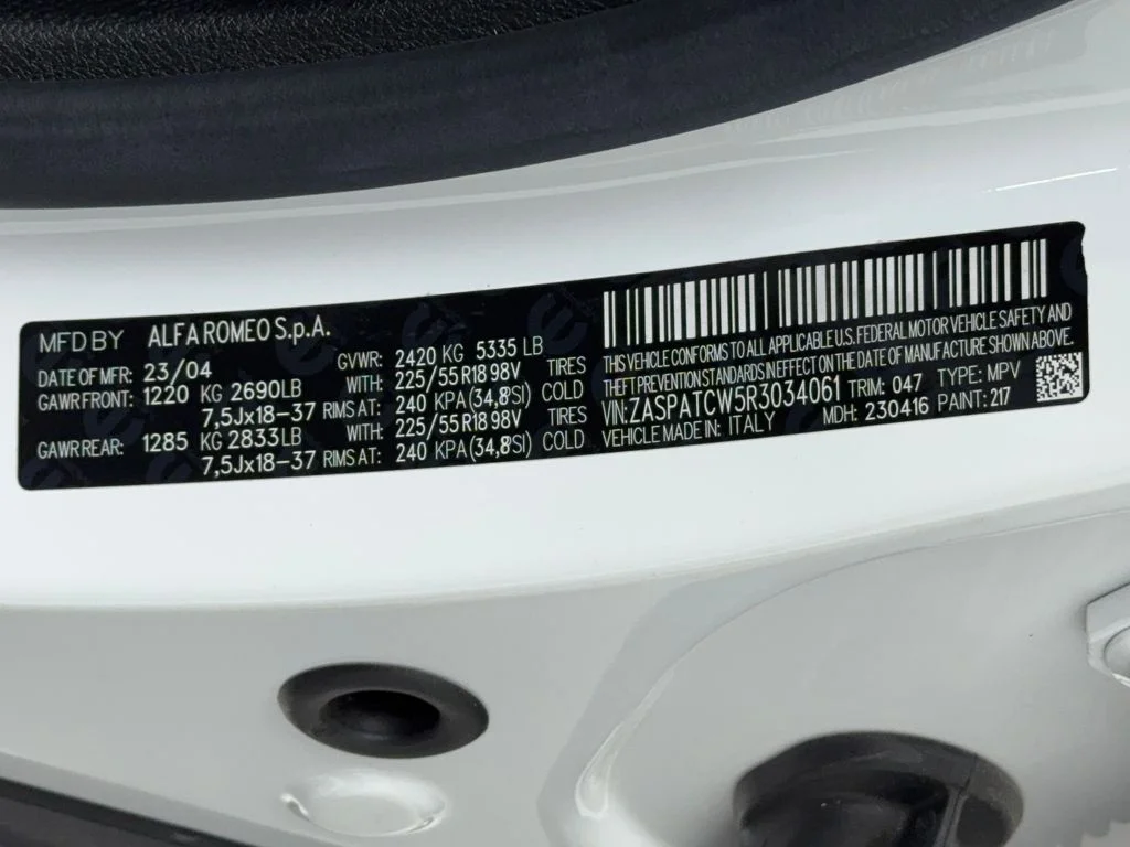 Used 2024 White Alfa Romeo Ti image 57