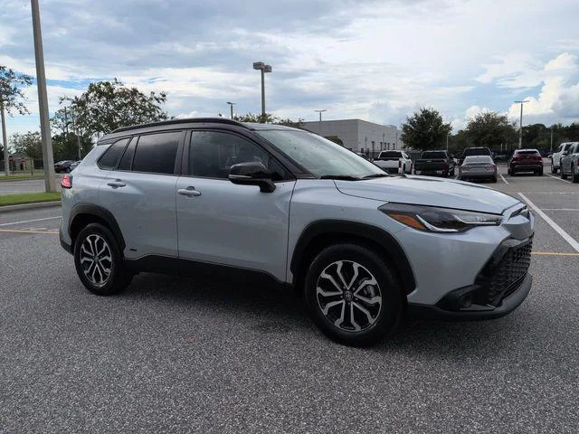 Certified Used 2023 SONIC SILVER/JET BLACK Toyota  image 2