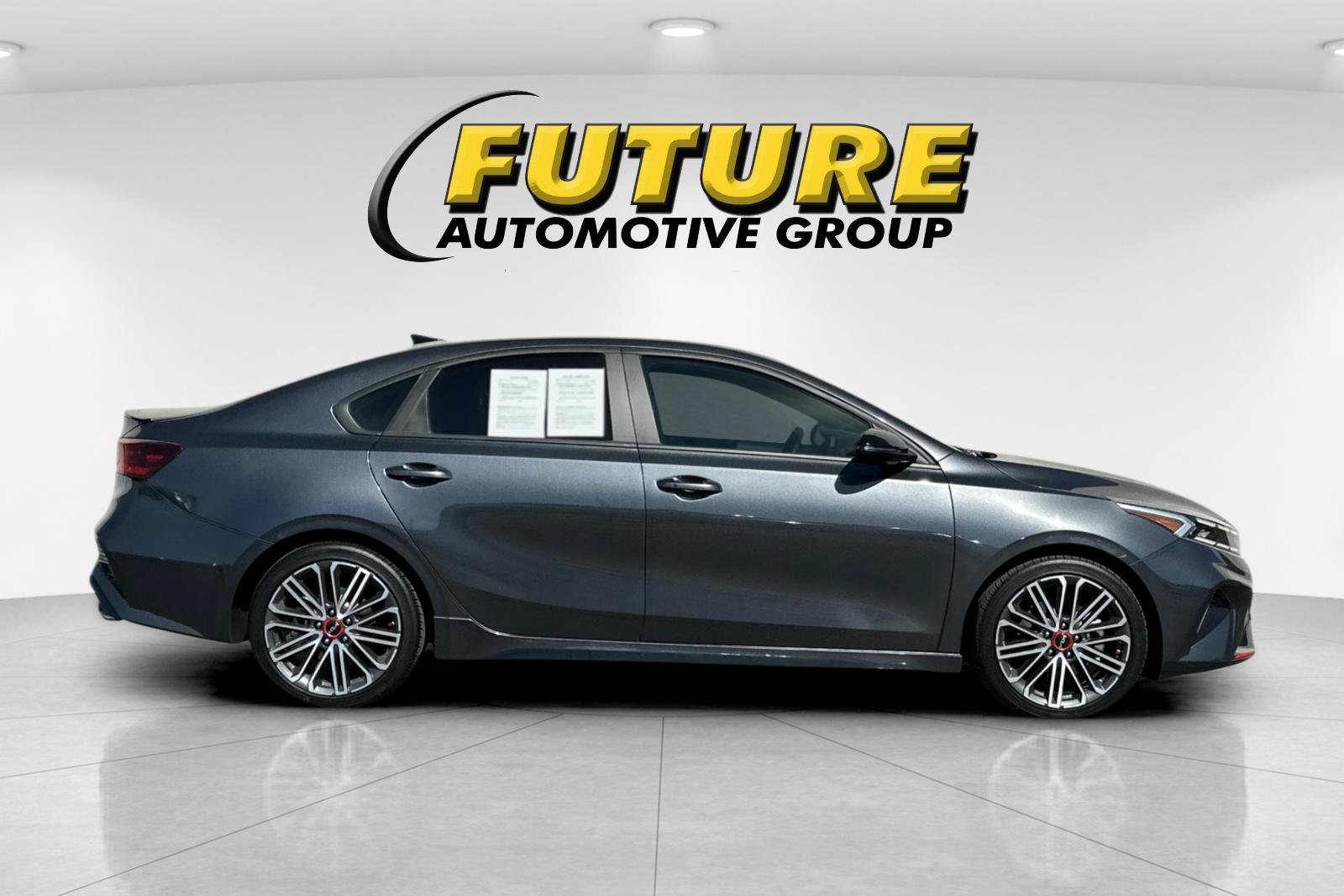 Used 2023 Gray Kia GT image 3