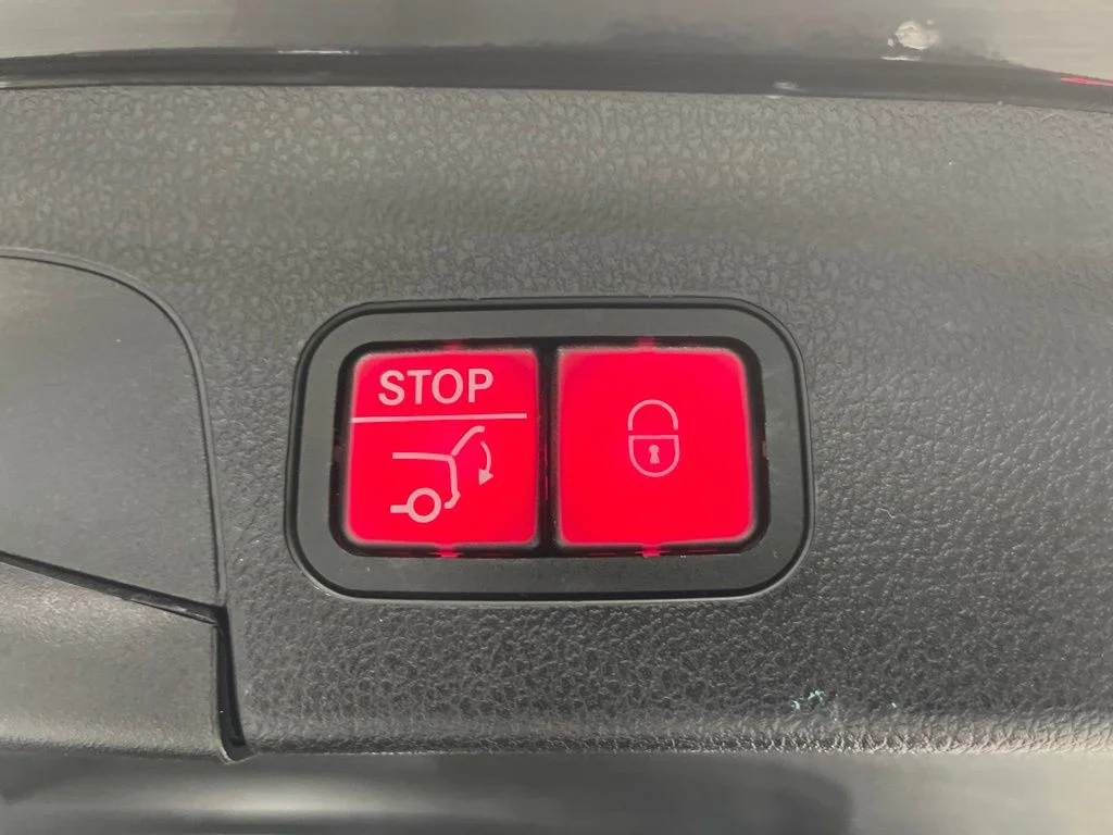 Used 2020 Black Mercedes-Benz GLE 350 image 37