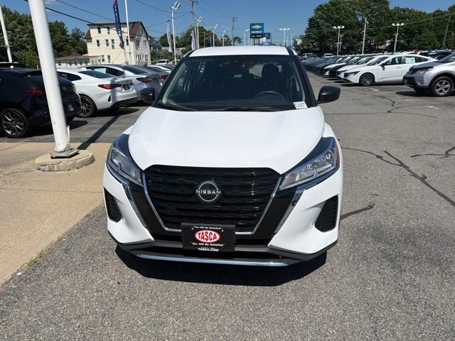 Used 2023 White Nissan S image 2